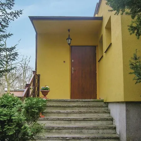 Two-bedroom Holiday In * Poznan