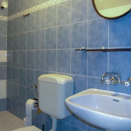 Two-bedroom Holiday In Poznan